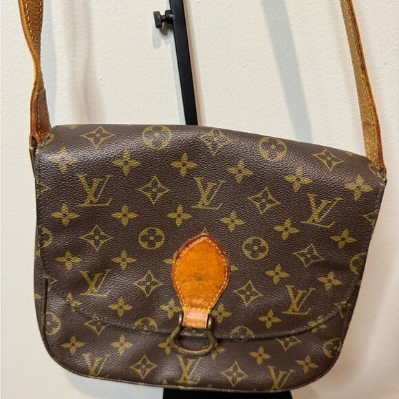 Louis Vuitton Handbags - Authentic Vintage Louis Vuitton St Cloud GM Crossbody Bag